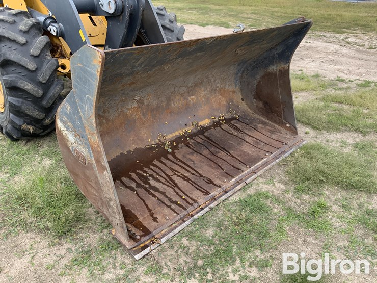 2015-deere-544k-image-11