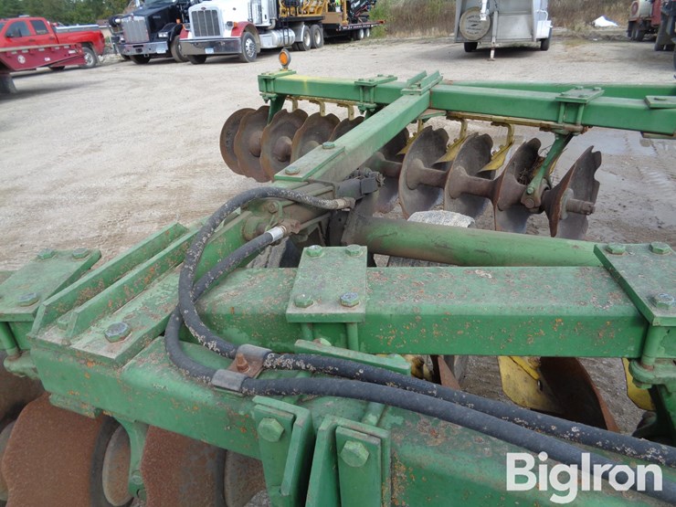 john-deere-1640-image-17