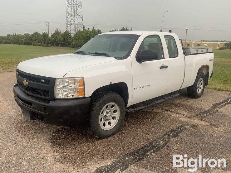 2009-chevrolet-silverado-1500-image-1