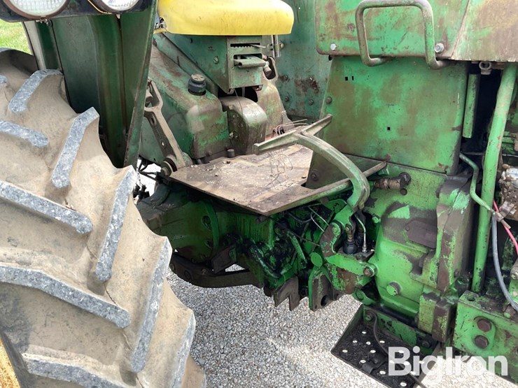 1961-john-deere-3010-image-16