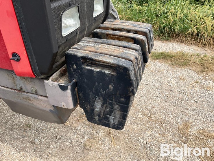 1997-massey-ferguson-8140-image-17