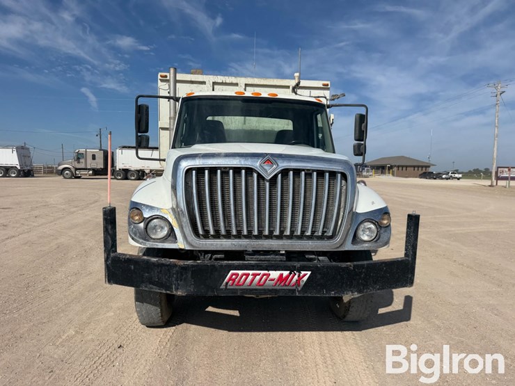 2019-international-7400-image-2