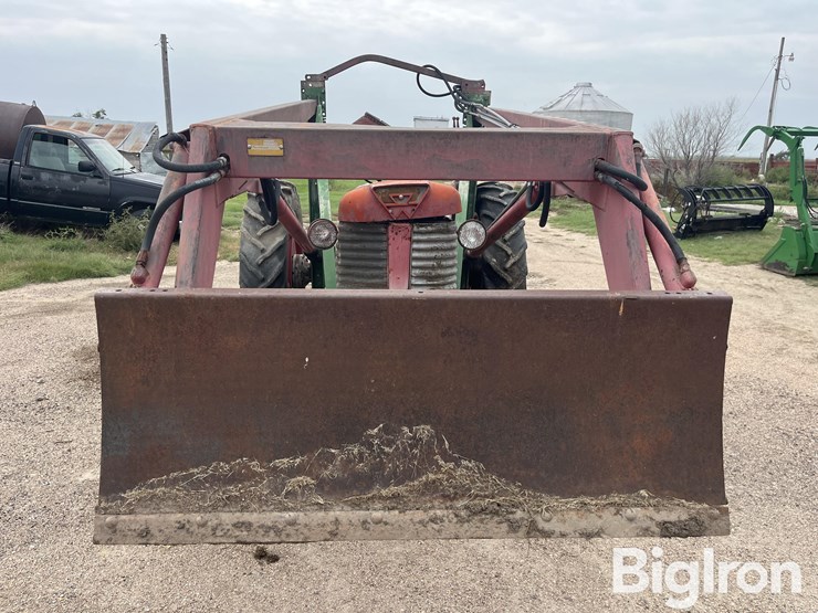 1963-massey-ferguson-65-image-2