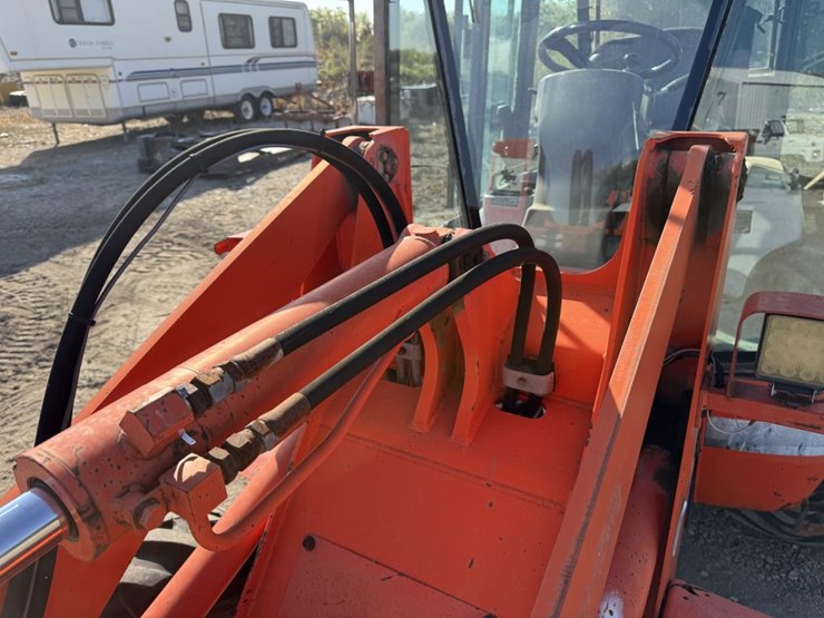 kubota-r520-image-12