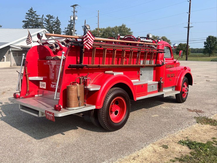 1949-dodge-b1hh-fire-truck-image-4