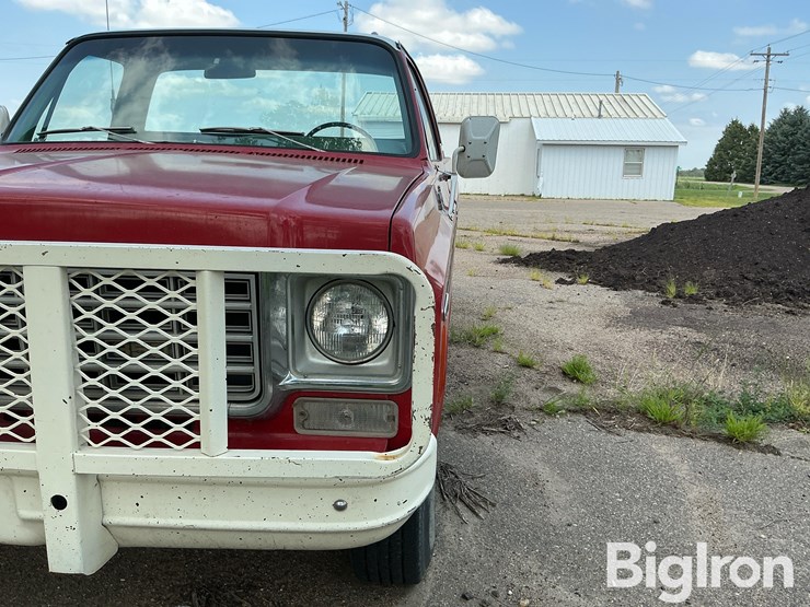 1975-chevrolet-custom-deluxe-image-9