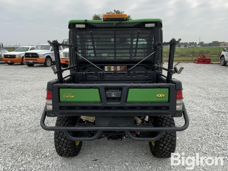 2018-john-deere-gator-image-6