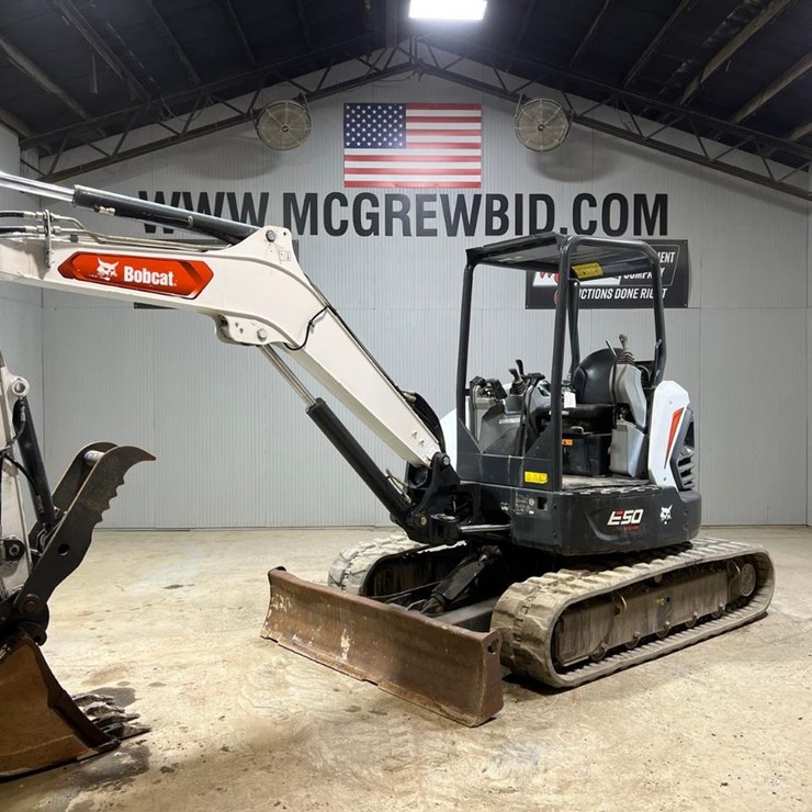2021 BOBCAT E50