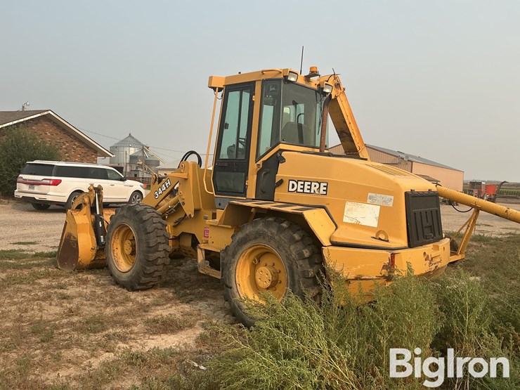 2000-deere-344h-image-7