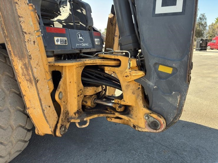 2015-deere-710k-image-8