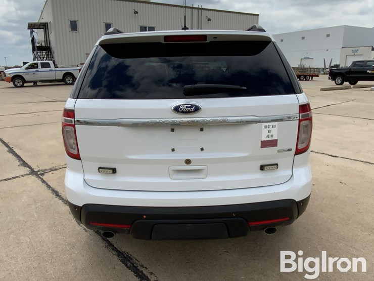2014-ford-explorer-image-6