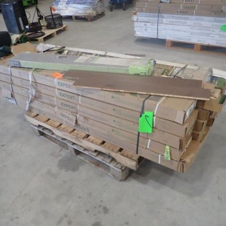 Qty Of (18) Boxes Expert Hardwood Flooring