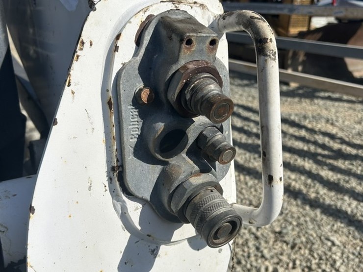 2019-bobcat-t650-image-18
