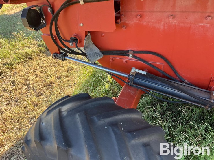 hesston-bp25-image-20