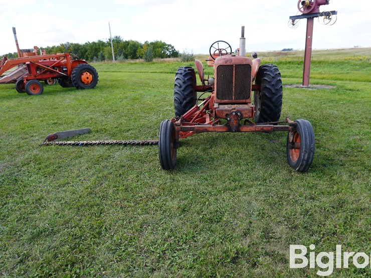 1953-allis-chalmers-wd45-image-2