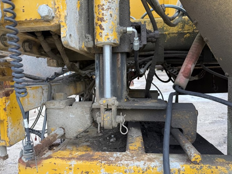 #1415-•-gomaco-gt3600-curb-machine-image-98