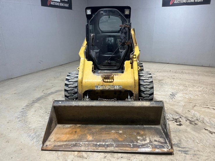 caterpillar-246c-image-8