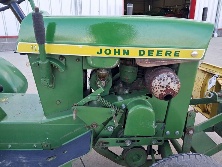 john-deere-110-image-11