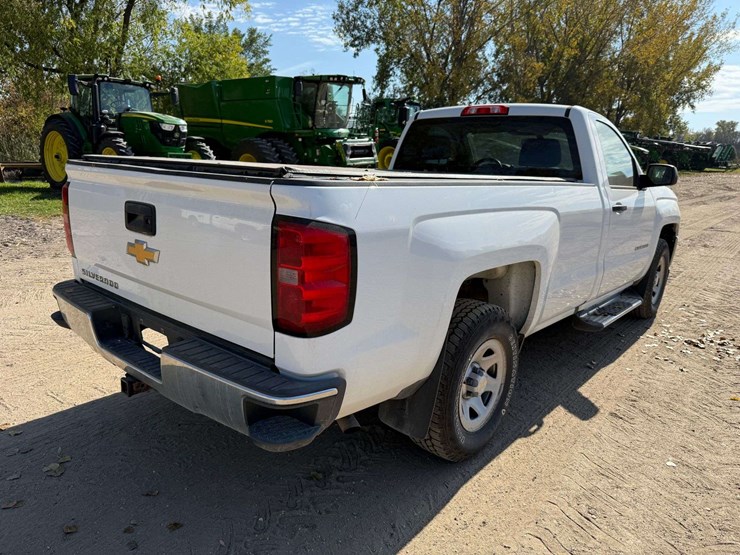 2018-chevrolet-1500-image-5