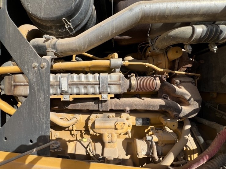 2011-deere-772gp-image-45