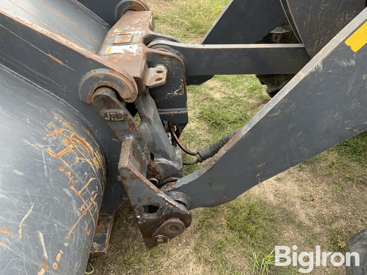 2015-deere-544k-image-16
