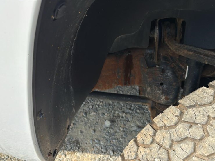 2012-chevrolet-2500-image-21