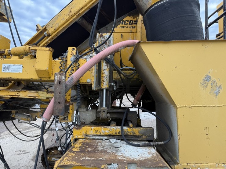 #1415-•-gomaco-gt3600-curb-machine-image-25