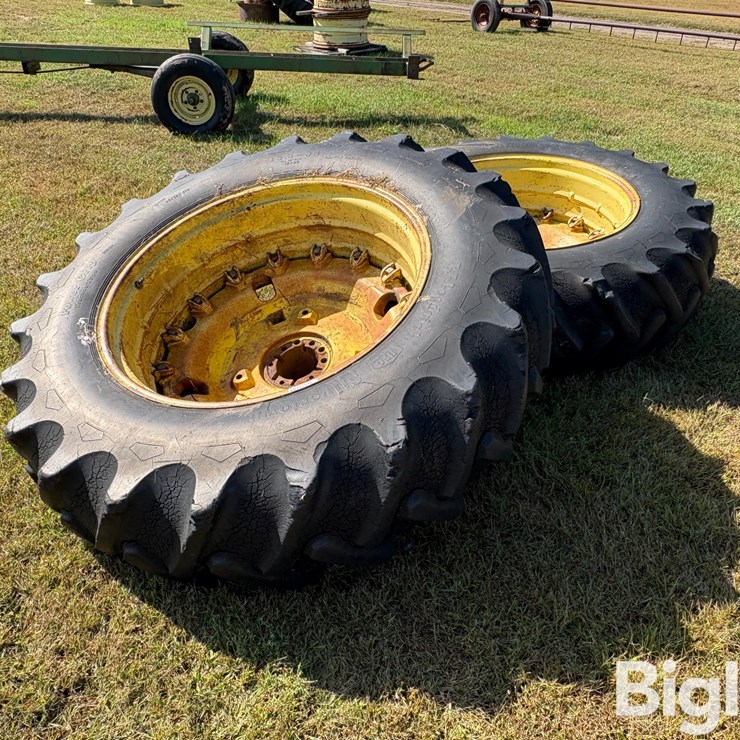 JOHN DEERE 18