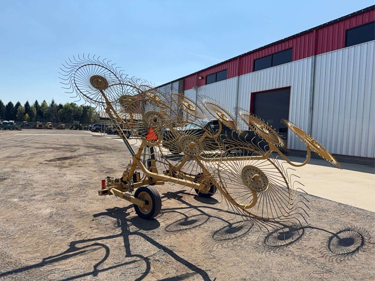 vemeer-wr22-wheel-rake-image-4
