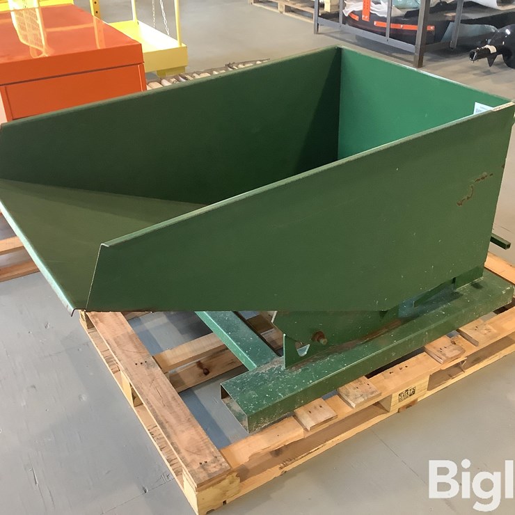 1/2 Yard Steel Dump Hopper