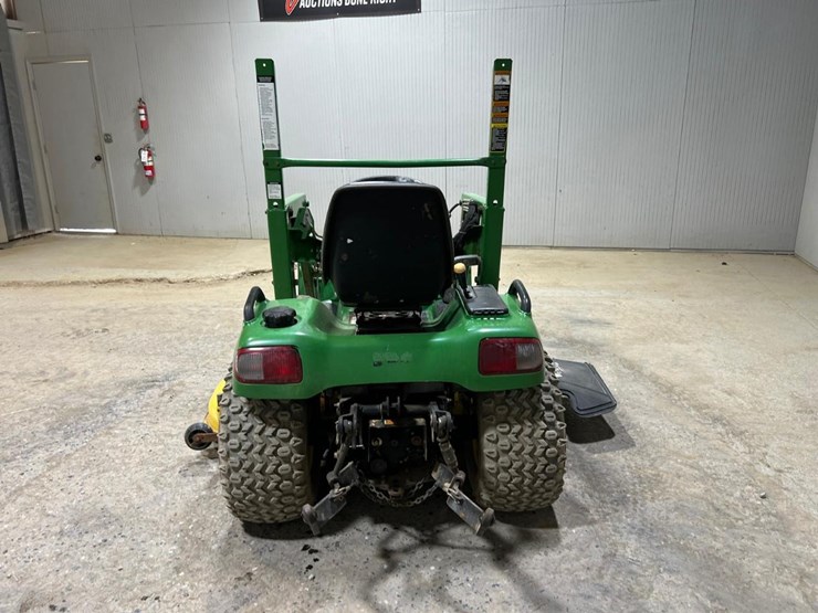 john-deere-5.5-image-4