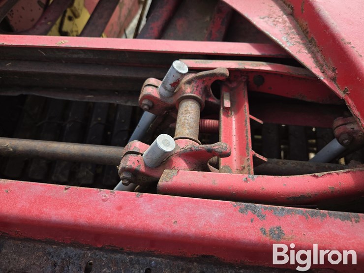 new-holland-275-image-20