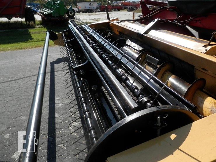 new-holland-2450-image-11