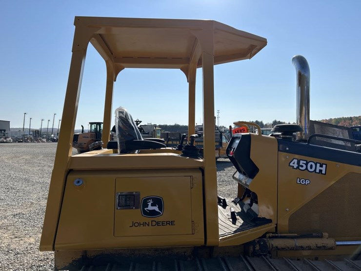 2003-deere-450h-image-32