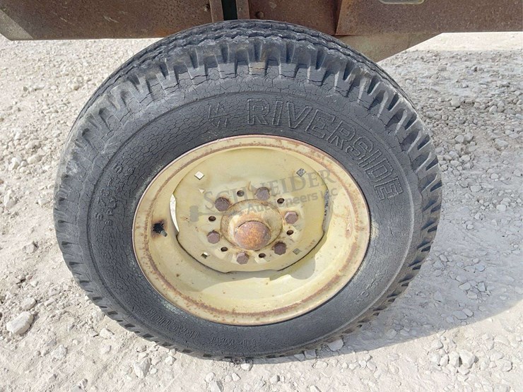 john-deere-1064-image-17