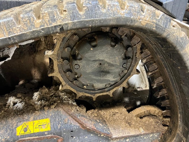 2021-bobcat-t76-image-14