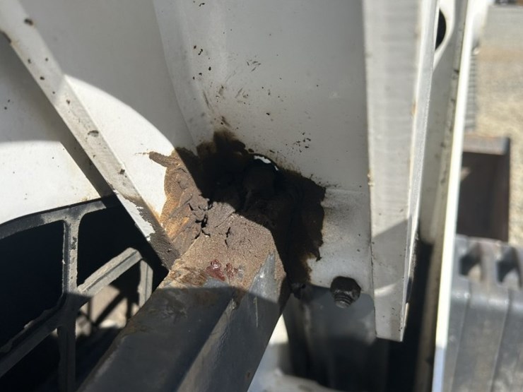 2019-bobcat-t650-image-23