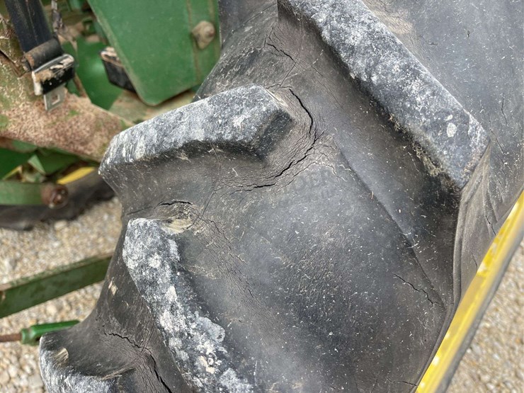 john-deere-900-image-30