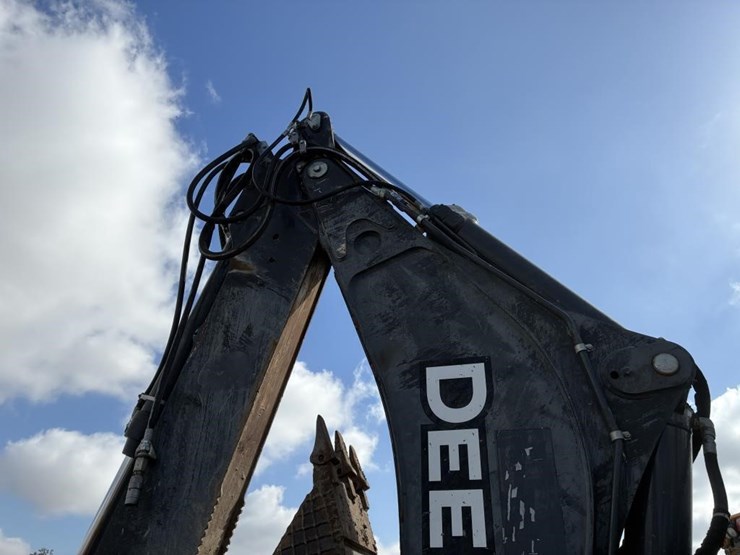 deere-710k-image-9