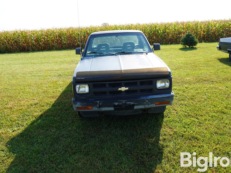 1992-chevrolet-s10-image-2