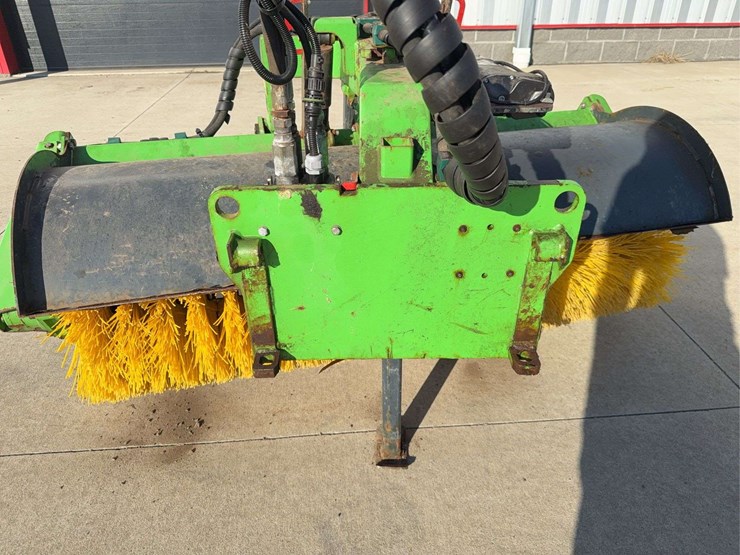 advant-528-wheel-loader-image-31