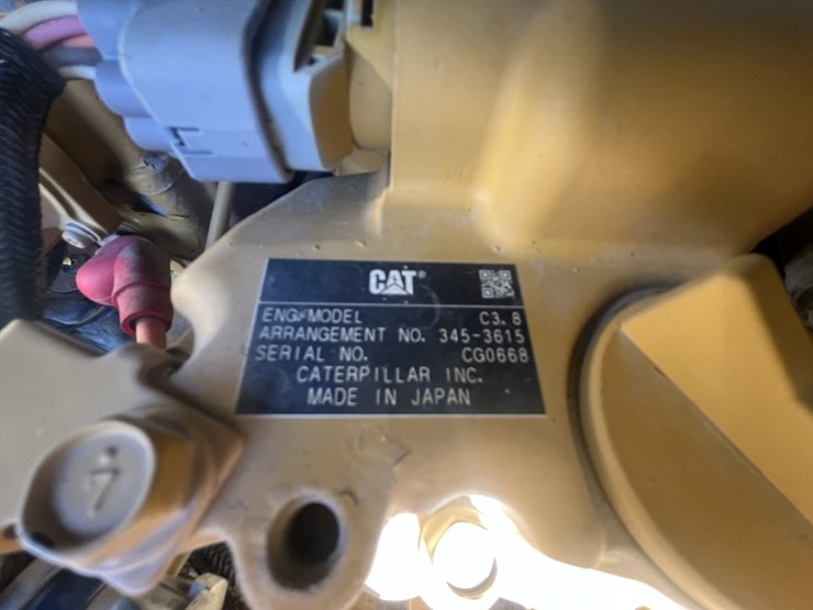 2012-caterpillar-272d-image-45