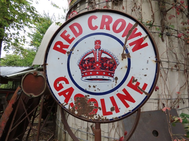 red-crown-porcelain-double-sided-sign-on-stand-image-6
