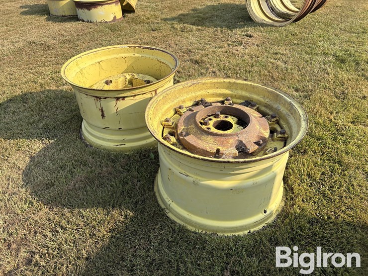 john-deere-32-image-5