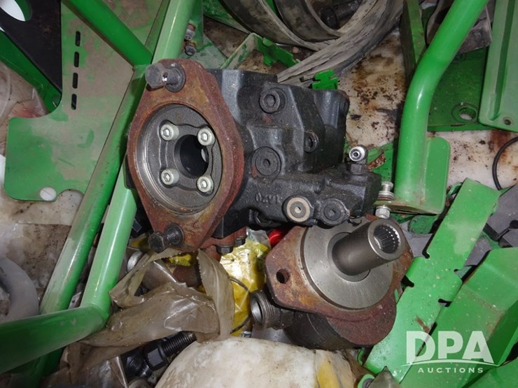 2021-john-deere-f4365-image-46
