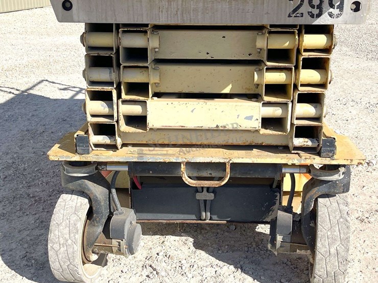 jlg-2646es-image-10
