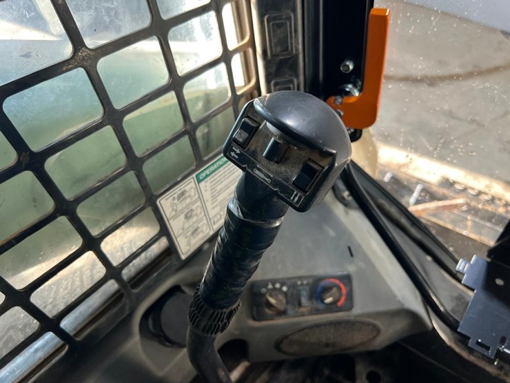 2017-bobcat-t595-image-25