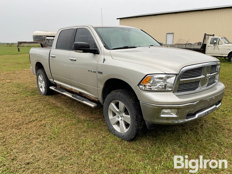 2009-dodge-ram-1500-image-3