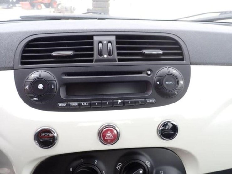 2015-fiat-500-automobile-3c3cffbr7ft662975-image-7