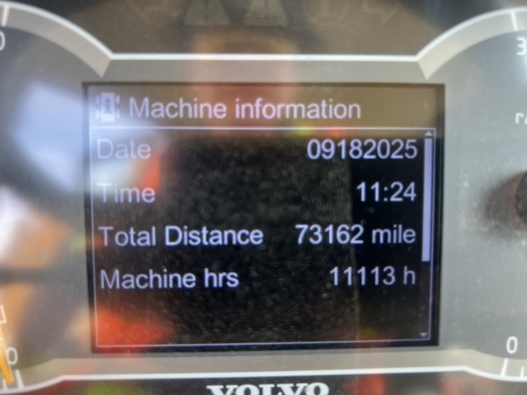 2020-volvo-a60h-image-24